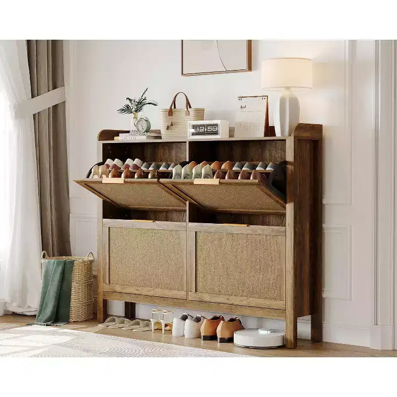 Scarpiera in Rattan Stile Fattoria, Scarpiera Boho da 47 Pollici con 4 Cassetti a Ribalta, Scarpiera Stretta Indipendente per Ingresso, Marrone