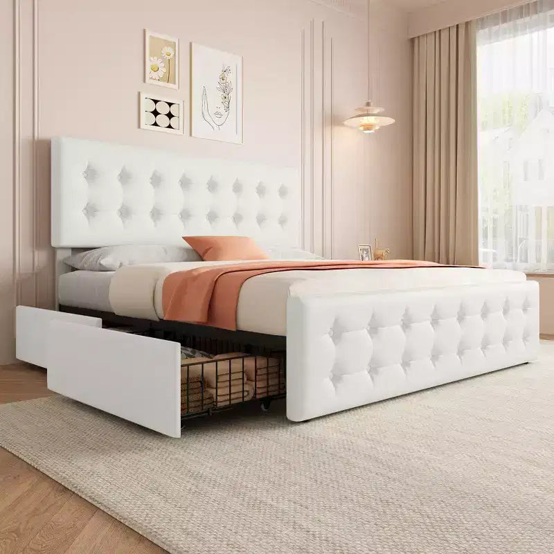 Struttura letto con 4 cassetti contenitore e testiera regolabile, piattaforma imbottita in similpelle, trapuntata con bottoni, robuste doghe in legno, non è necessario il sommier a molle