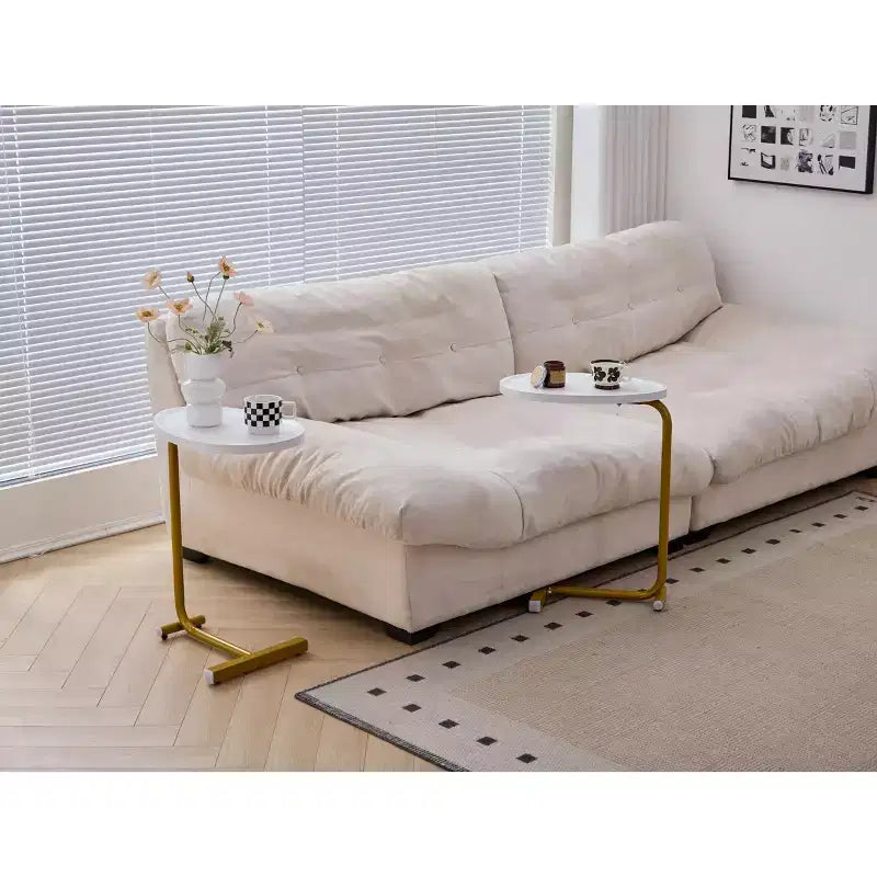 Set di 2 tavolini a C bianchi, tavolini sottili per divano e letto, design salvaspazio per piccoli ambienti