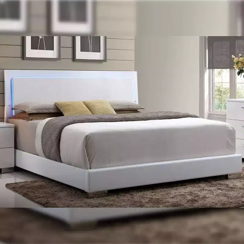 Letto Eastern King 85" Lorimar con luce LED, testiera in ecopelle -