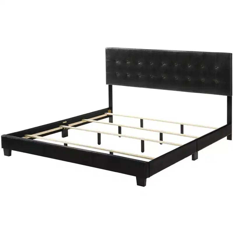 Letto king Caldwell con pannello trapuntato in similpelle e bottoni