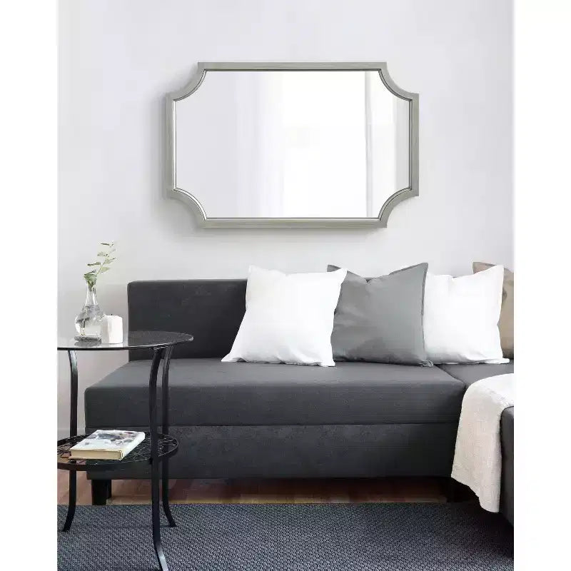 Specchio Hogan Scalloped MDF con bordo smerlato, 24x36, argento