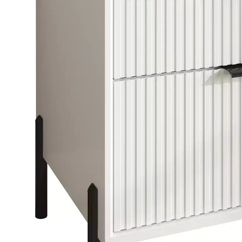 Comodini e Cassettiera Modern Elegance 3 pezzi con 3 cassetti e 5 cassetti