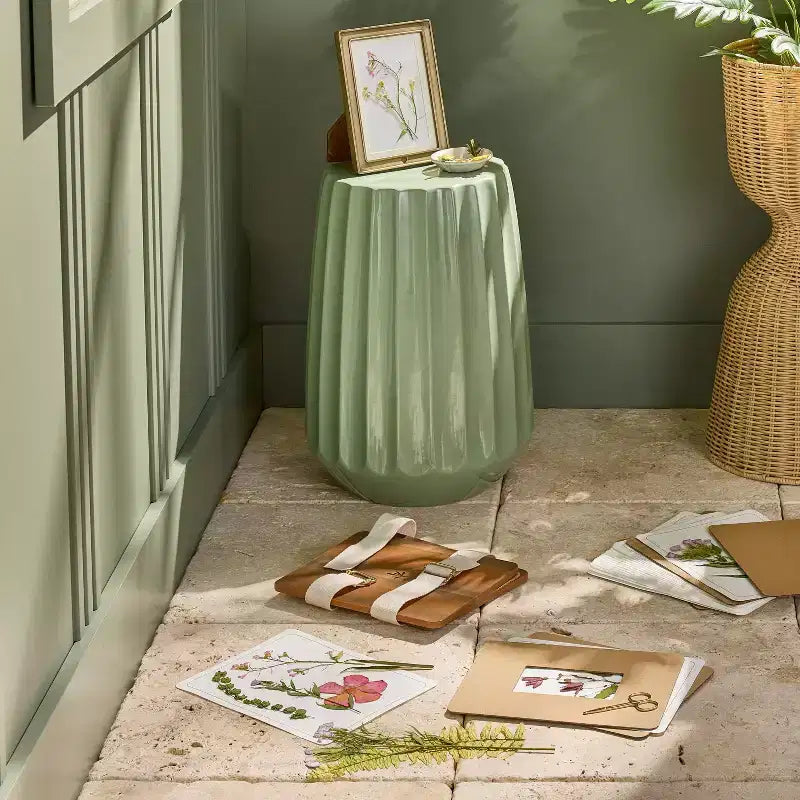Tavolino d'appoggio in ceramica -